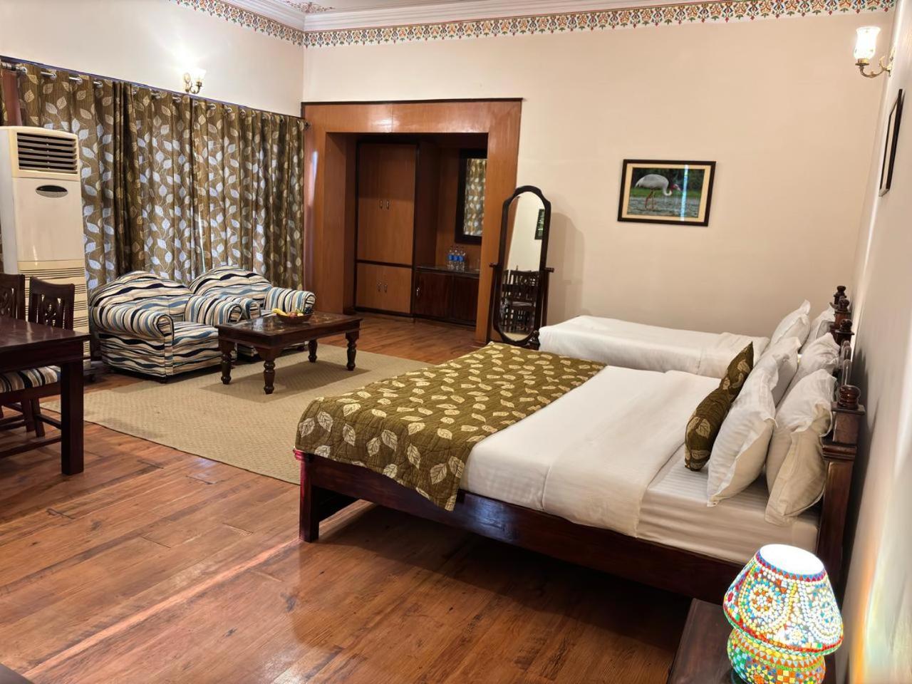 The Birder'S Inn Bharatpur Exteriör bild